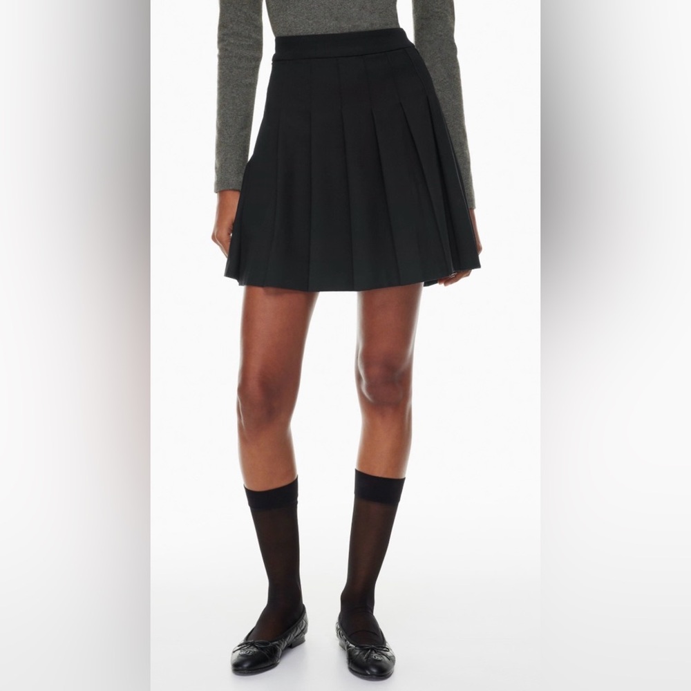 Babaton Black Pleated Mini Skirt